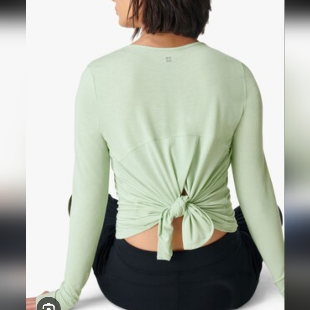 Women's Light Green Long Sleeve Top